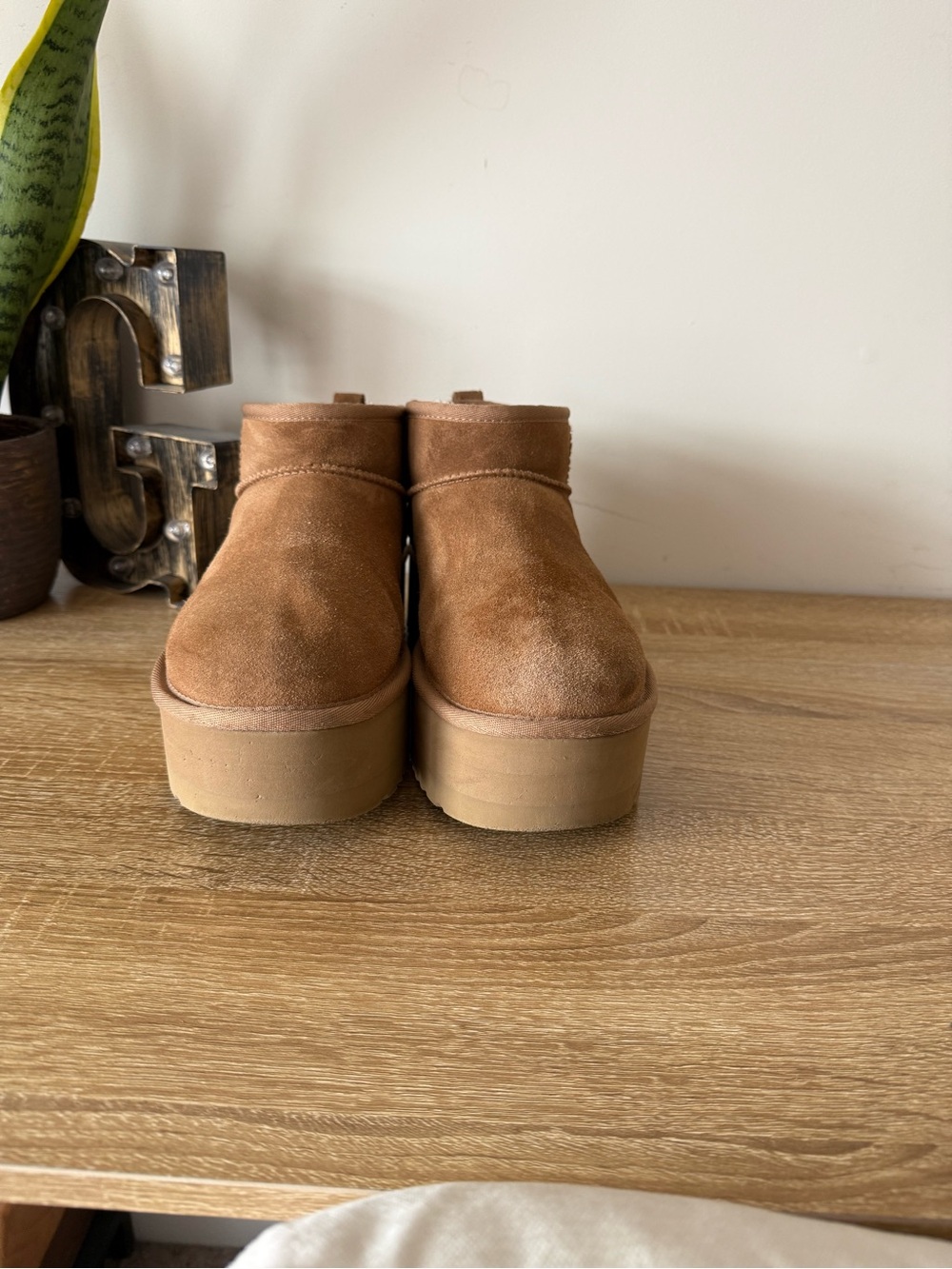 Platform UGG Mini Boots (Chestnut, Women’s 9) - Picture 3 of 8